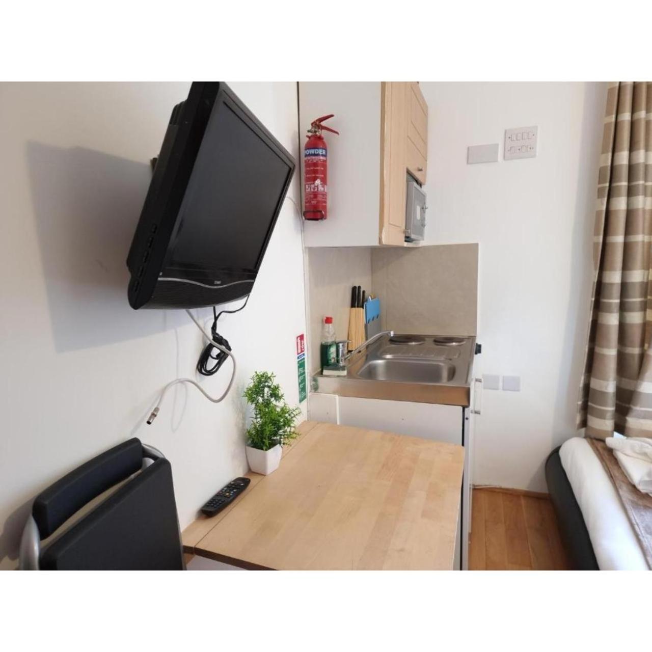 F204-Compact 2Nd Flr Studio Fits 2-Near Hyde Park London Exterior foto